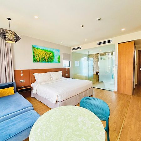 Nam Hotel & Residences Дананг Екстериор снимка
