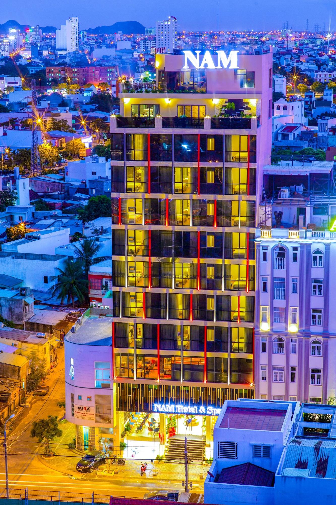 Nam Hotel & Residences Дананг Екстериор снимка