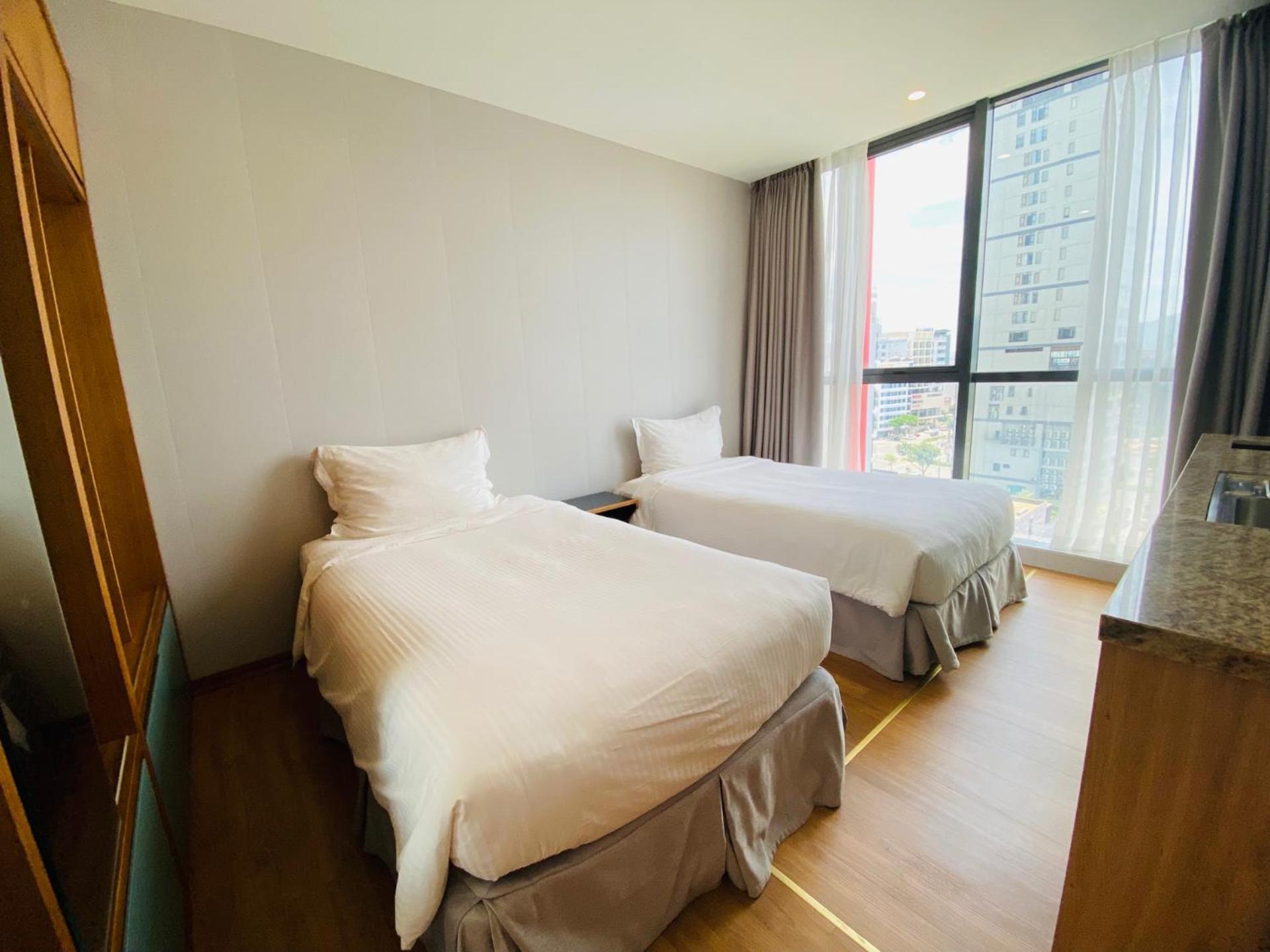 Nam Hotel & Residences Дананг Екстериор снимка
