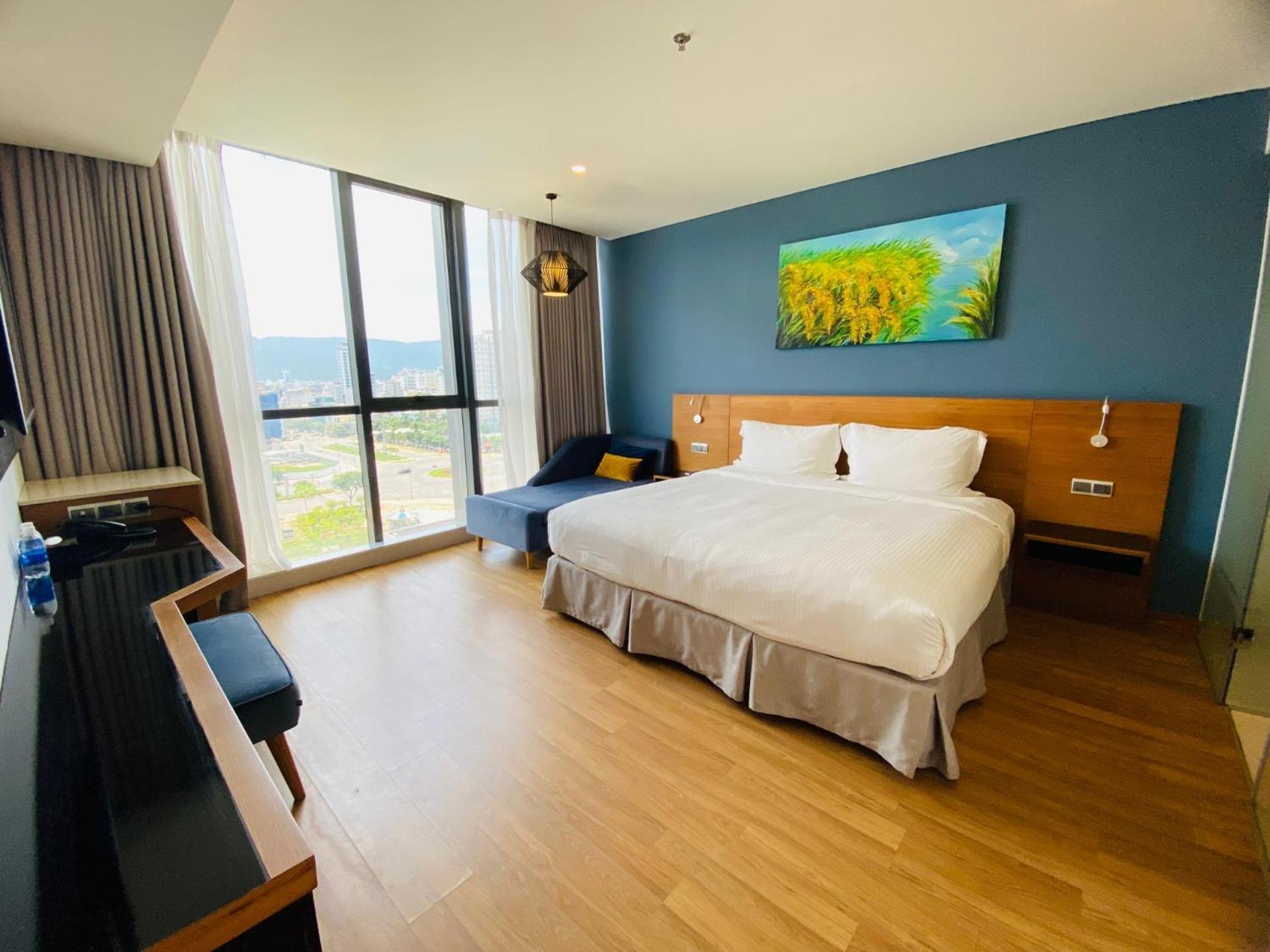 Nam Hotel & Residences Дананг Екстериор снимка