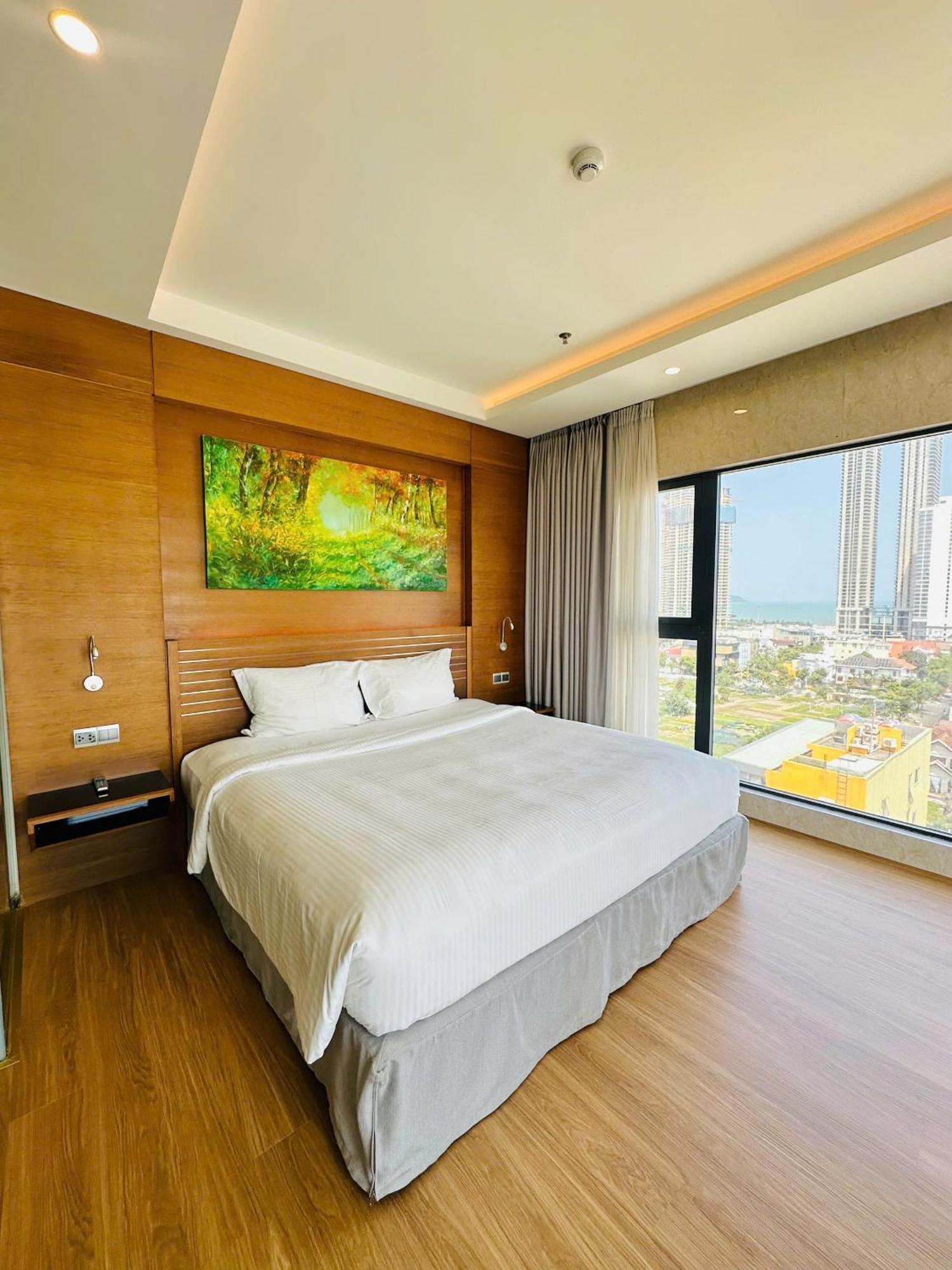 Nam Hotel & Residences Дананг Екстериор снимка